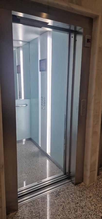 Apartament Estudio En Centro De Alicante Zewnętrze zdjęcie